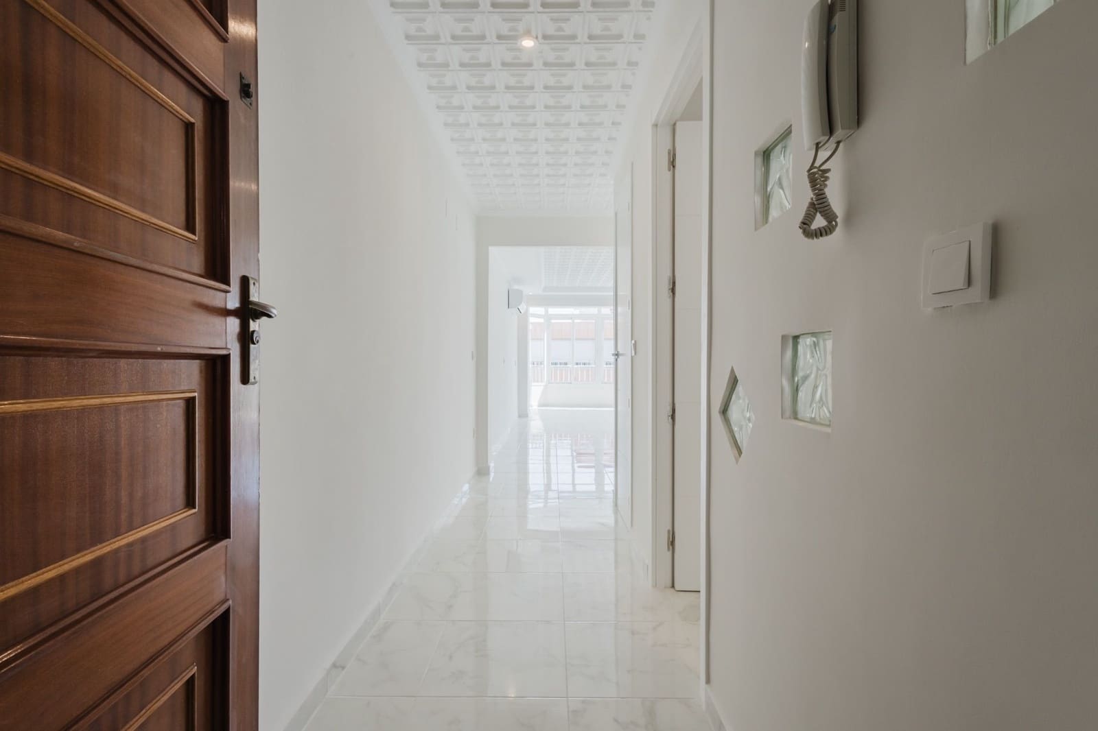 Apartamento de 3 habitaciones en Torrevieja en venta con piscina - 345.000 € (Ref: 9099546)