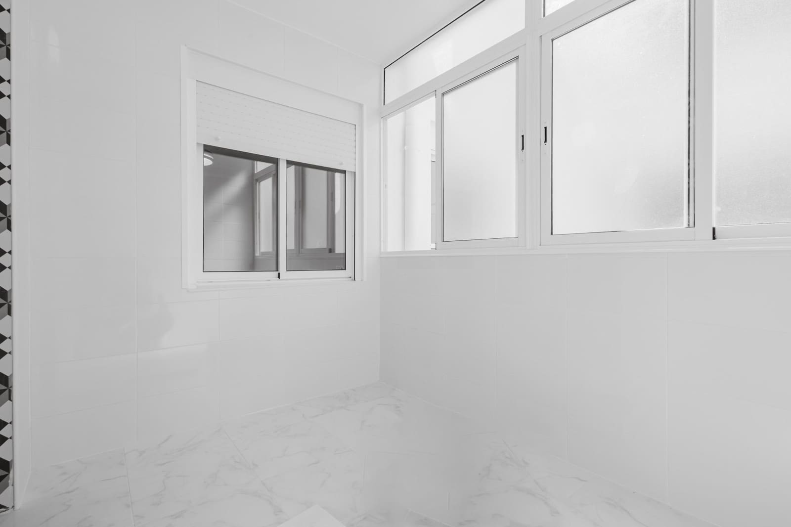 Apartamento de 3 habitaciones en Torrevieja en venta con piscina - 345.000 € (Ref: 9099546)