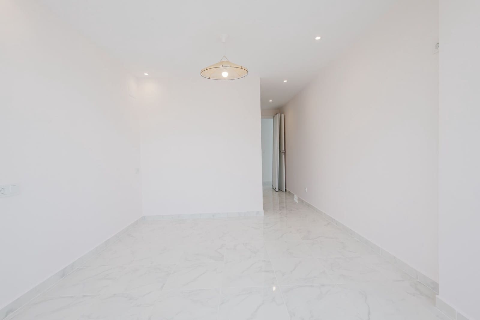 Apartamento de 3 habitaciones en Torrevieja en venta con piscina - 345.000 € (Ref: 9099546)