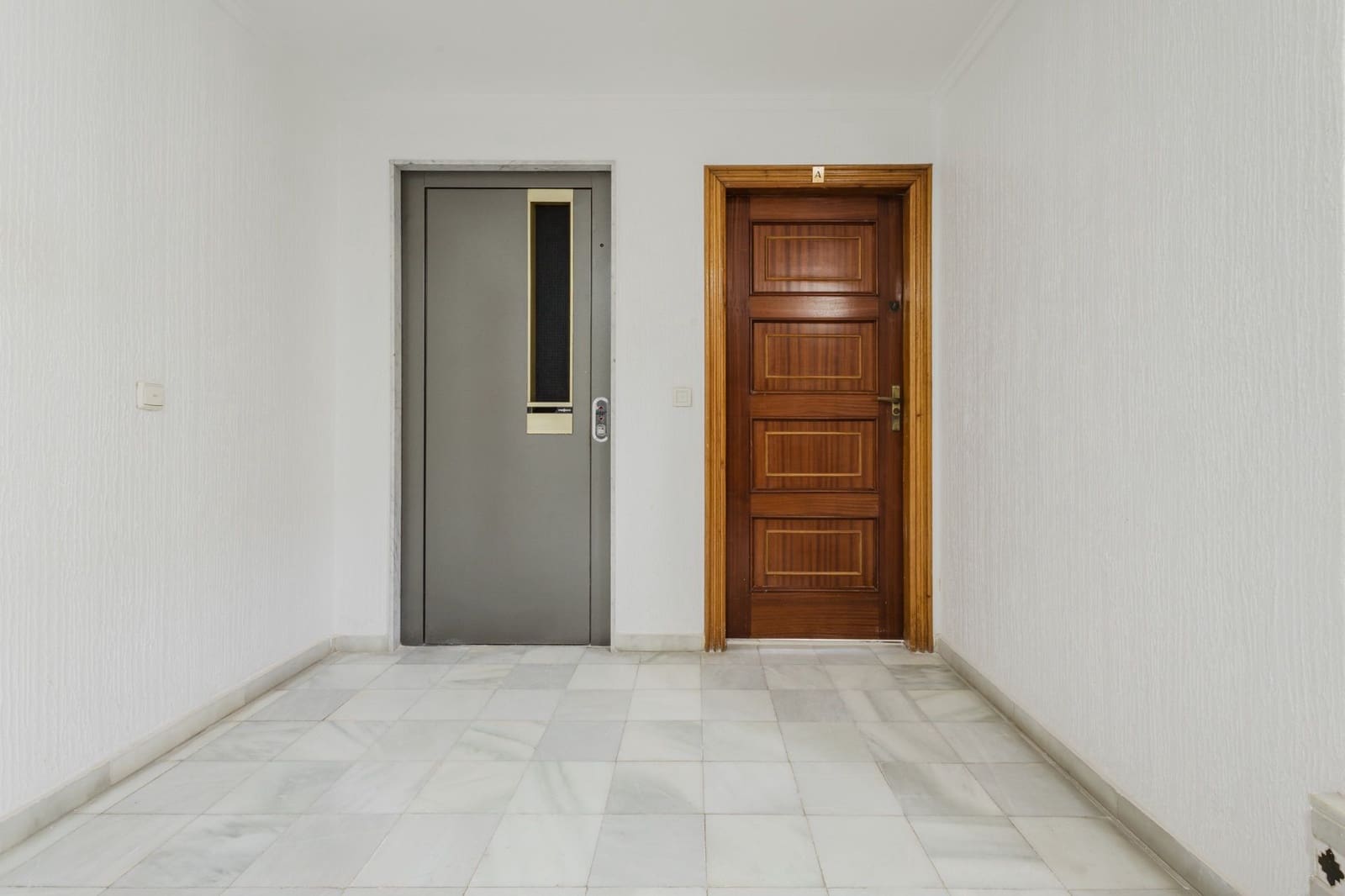 Apartamento de 3 habitaciones en Torrevieja en venta con piscina - 345.000 € (Ref: 9099546)