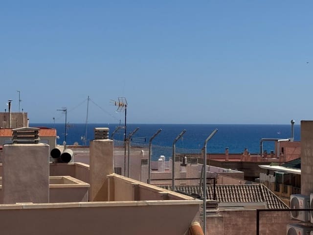 2 slaapkamer Penthouse te koop in Torrevieja met zwembad - € 390.000 (Ref: 9162746)