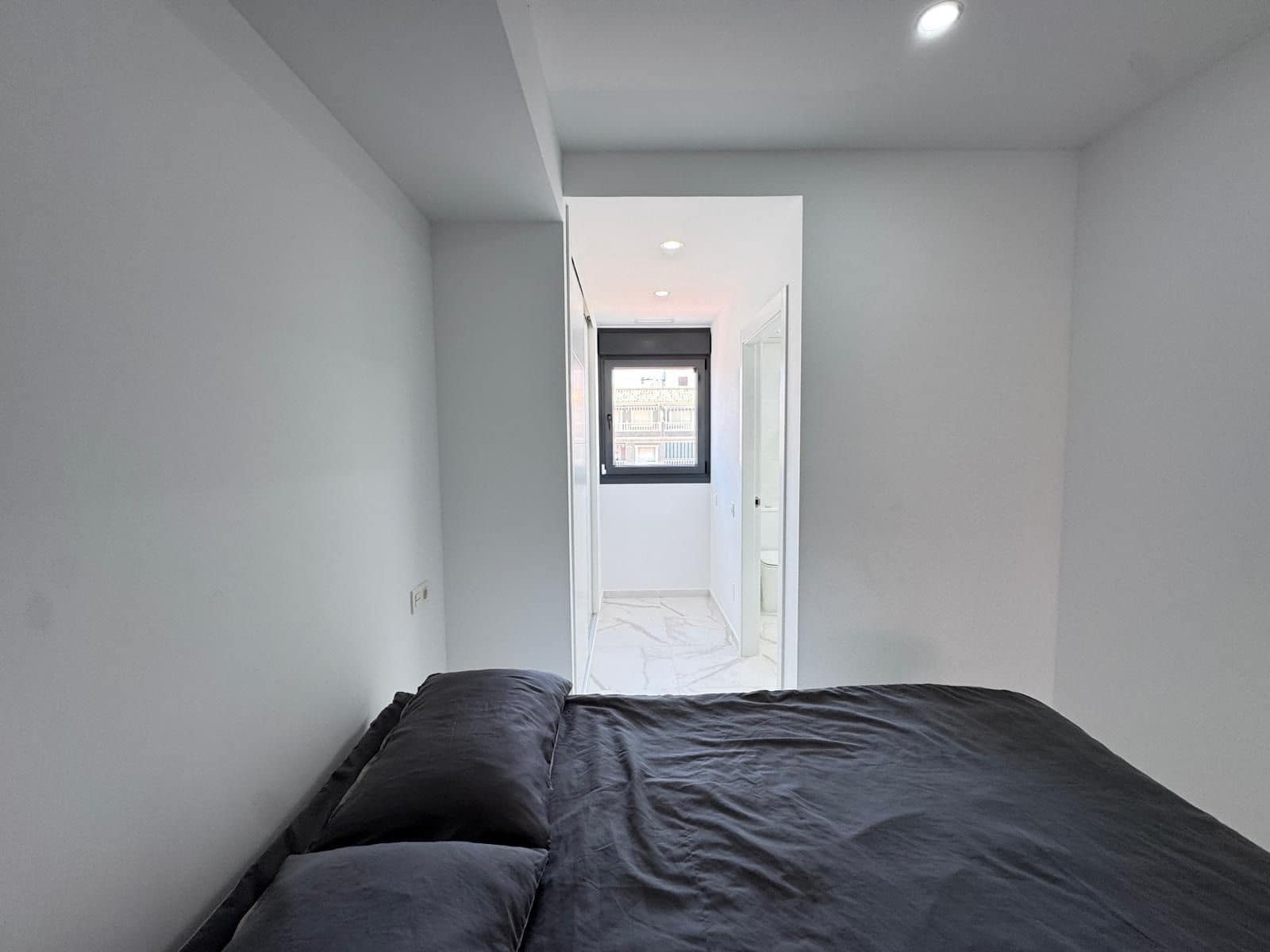 2 slaapkamer Penthouse te koop in Torrevieja met zwembad - € 390.000 (Ref: 9162746)