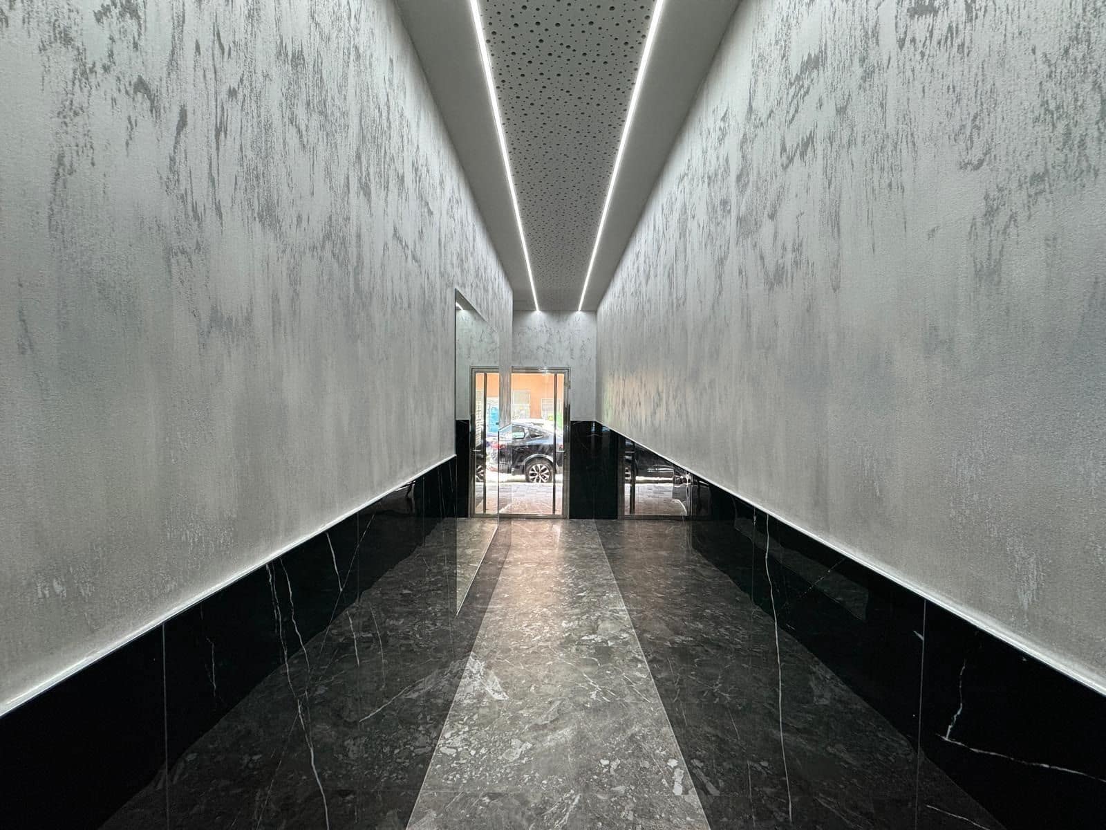 2 slaapkamer Penthouse te koop in Torrevieja met zwembad - € 390.000 (Ref: 9162746)