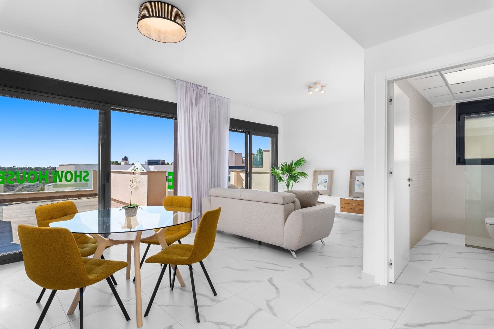 2 Zimmer Apartment zu verkaufen in San Miguel de Salinas mit Pool Garage - 375.000 € (Ref: 9212533)