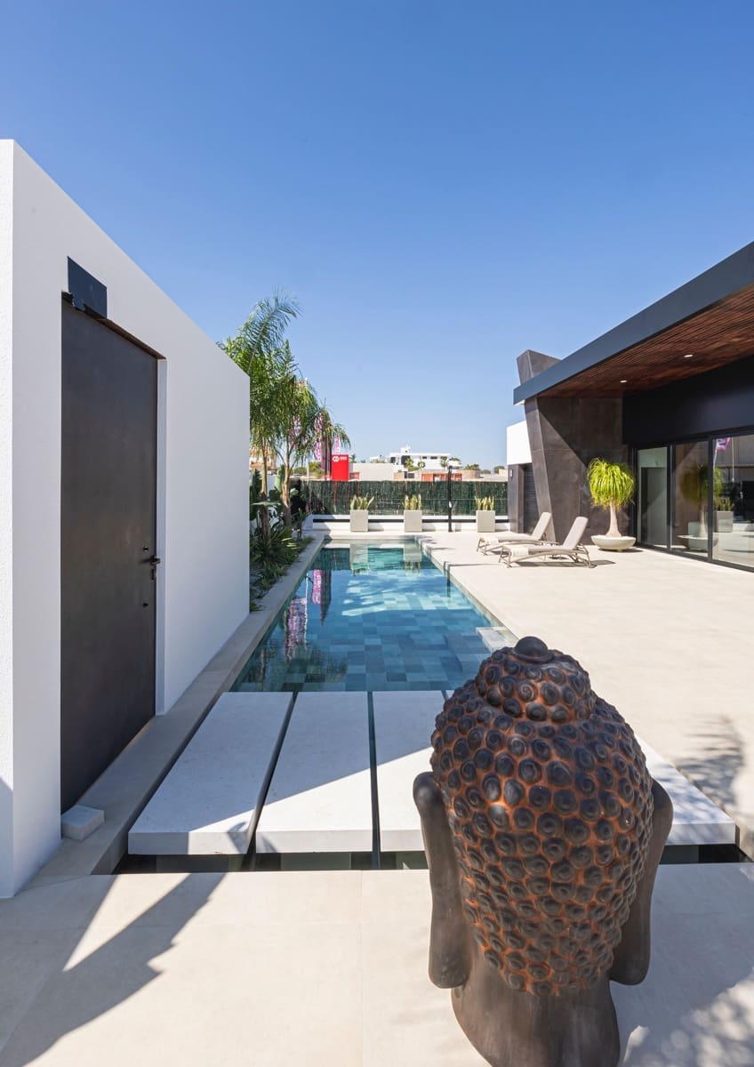 3 slaapkamer Villa te koop in Ciudad Quesada met zwembad garage - € 639.999 (Ref: 9212535)