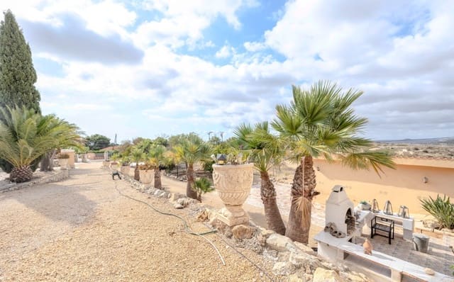 5 bedroom Commercial for sale in Moralet, Alicante / Alacant city with pool garage - € 495,000 (Ref: 9232344)