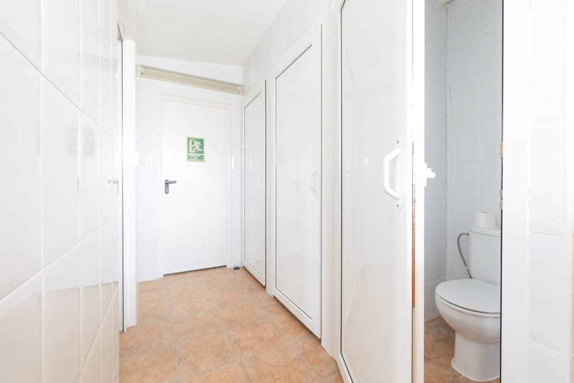 5 chambre Local Commercial à vendre à Alicante ville avec piscine garage - 495 000 € (Ref: 9232344)