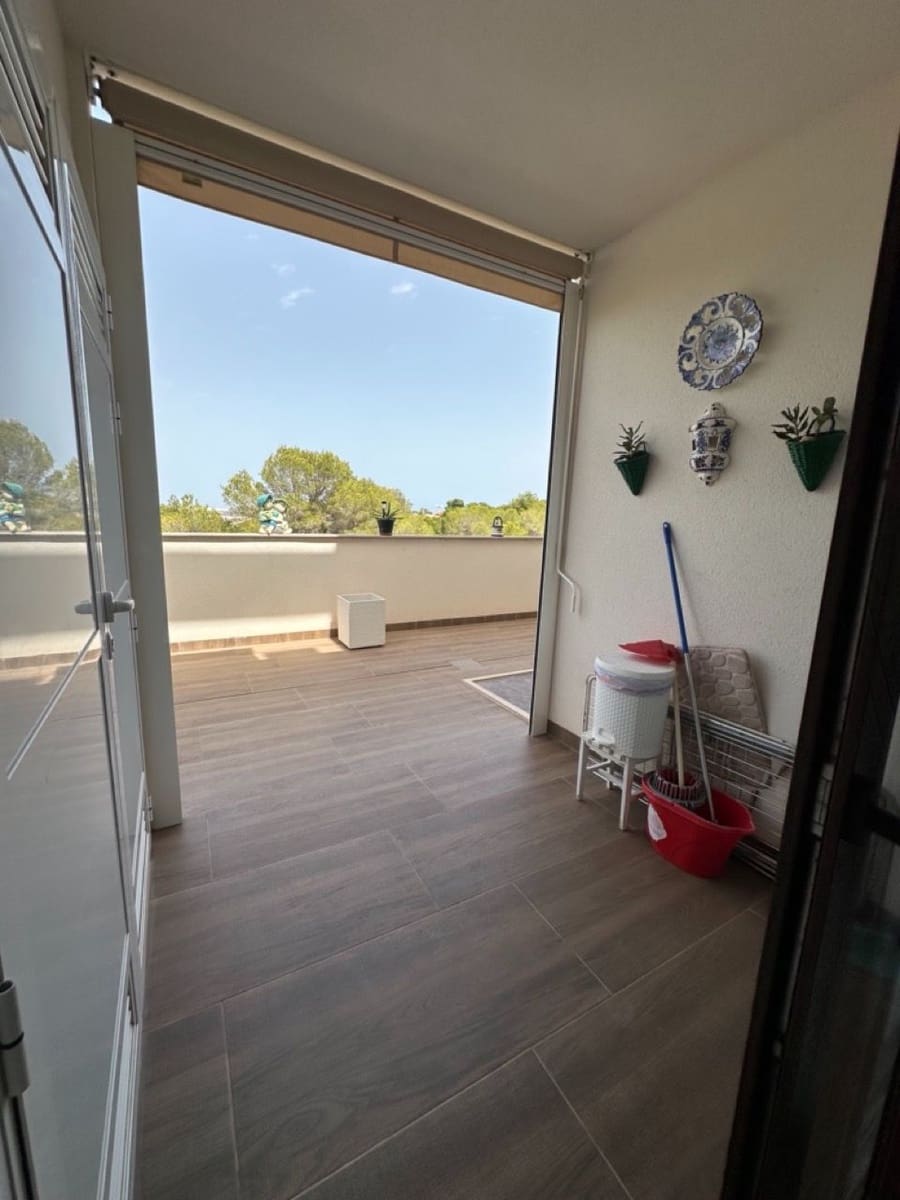 2 bedroom Bungalow for sale in Torrevieja - € 299,000 (Ref: 9395745)