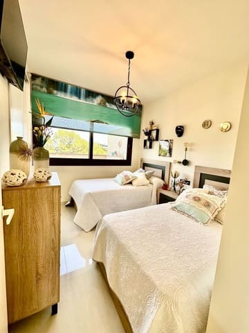 2 quarto Bungalow para venda em Torrevieja - 299 000 € (Ref: 9395745)