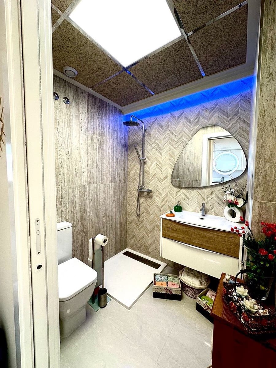 2 bedroom Bungalow for sale in Torrevieja - € 299,000 (Ref: 9395745)