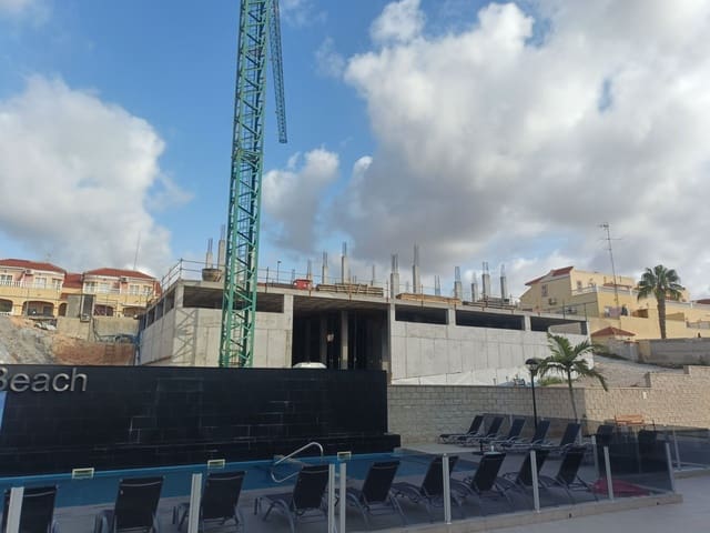 2 Zimmer Apartment zu verkaufen in Dehesa de Campoamor, Orihuela mit Pool Garage - 255.000 € (Ref: 9455900)