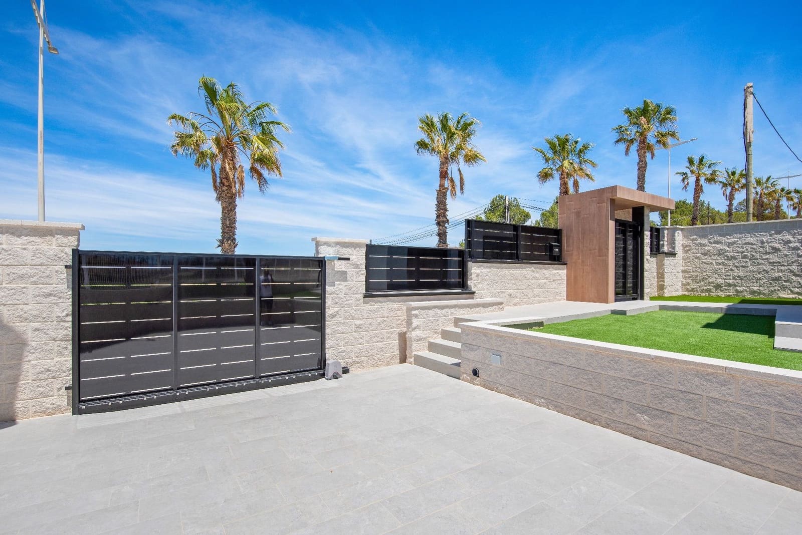 3 bedroom Villa for sale in Algorfa with pool garage - € 375,000 (Ref: 9473854)