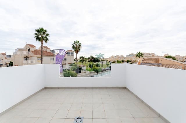 3 camera da letto Villa in vendita in Torrevieja con piscina garage - 360.000 € (Rif: 9474585)
