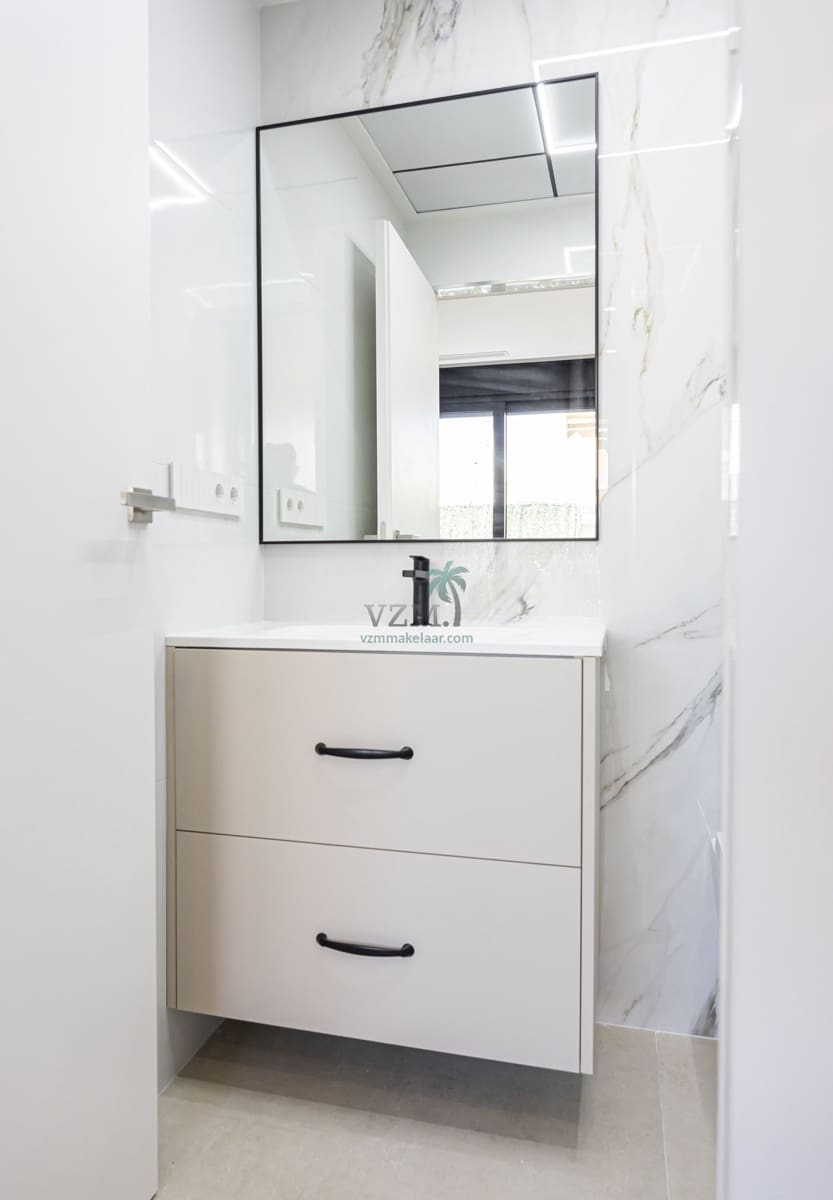 Villa for sale in Ciudad Quesada with pool garage - € 699,900 (Ref: 9474599)