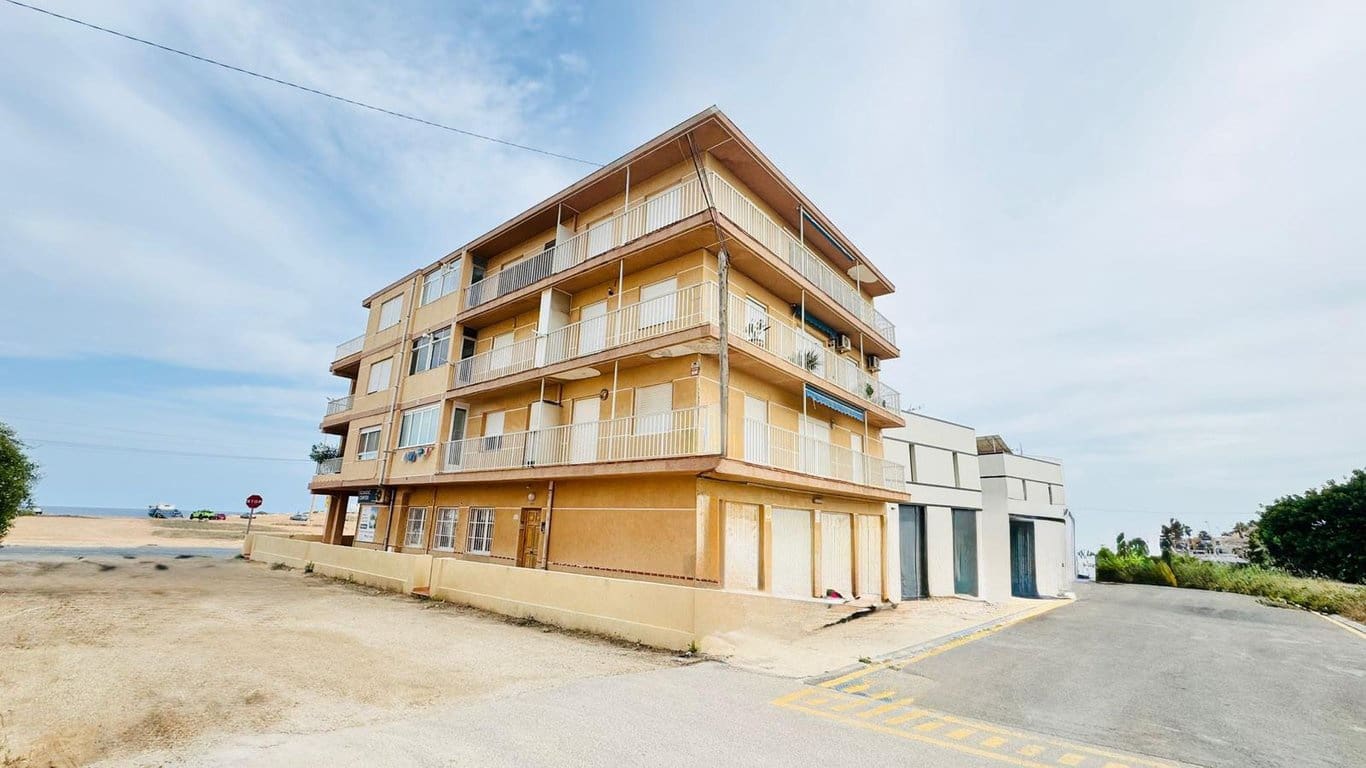 Apartamento de 3 habitaciones en Torrevieja en venta con garaje - 158.000 € (Ref: 9509722)