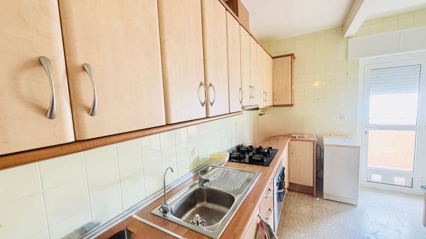Apartamento de 3 habitaciones en Torrevieja en venta con garaje - 158.000 € (Ref: 9509722)