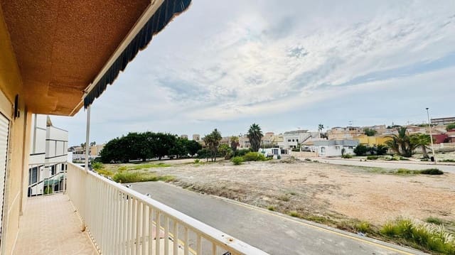 Apartamento de 3 habitaciones en Centro - Muelle Pesquero, Torrevieja en venta con garaje - 158.000 € (Ref: 9509722)