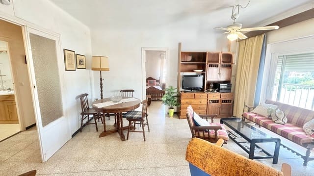 Apartamento de 3 habitaciones en Centro - Muelle Pesquero, Torrevieja en venta con garaje - 158.000 € (Ref: 9509722)