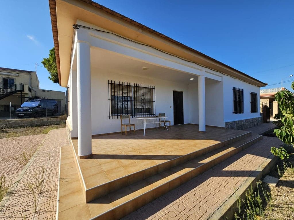 3 bedroom Finca/Country House for sale in Guardamar del Segura with garage - € 260,000 (Ref: 9509724)