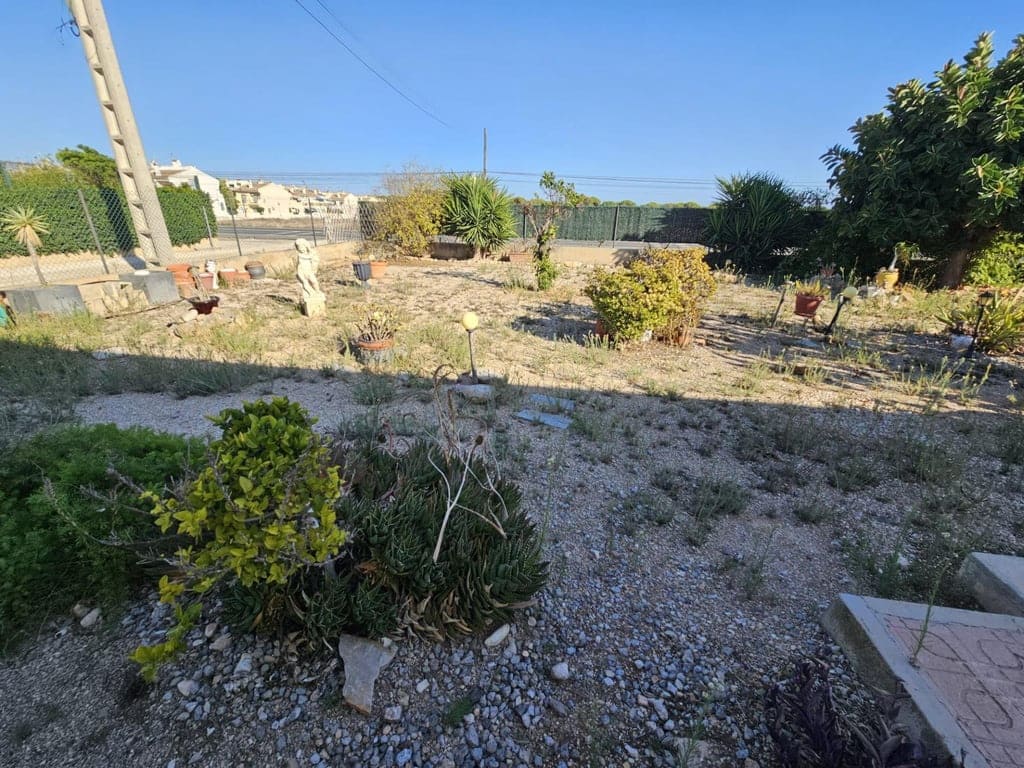 3 bedroom Finca/Country House for sale in Guardamar del Segura with garage - € 260,000 (Ref: 9509724)
