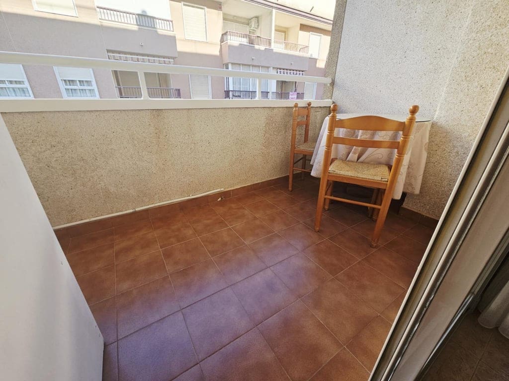 2 bedroom Apartment for sale in Torrevieja with pool garage - € 139,900 (Ref: 9509725)