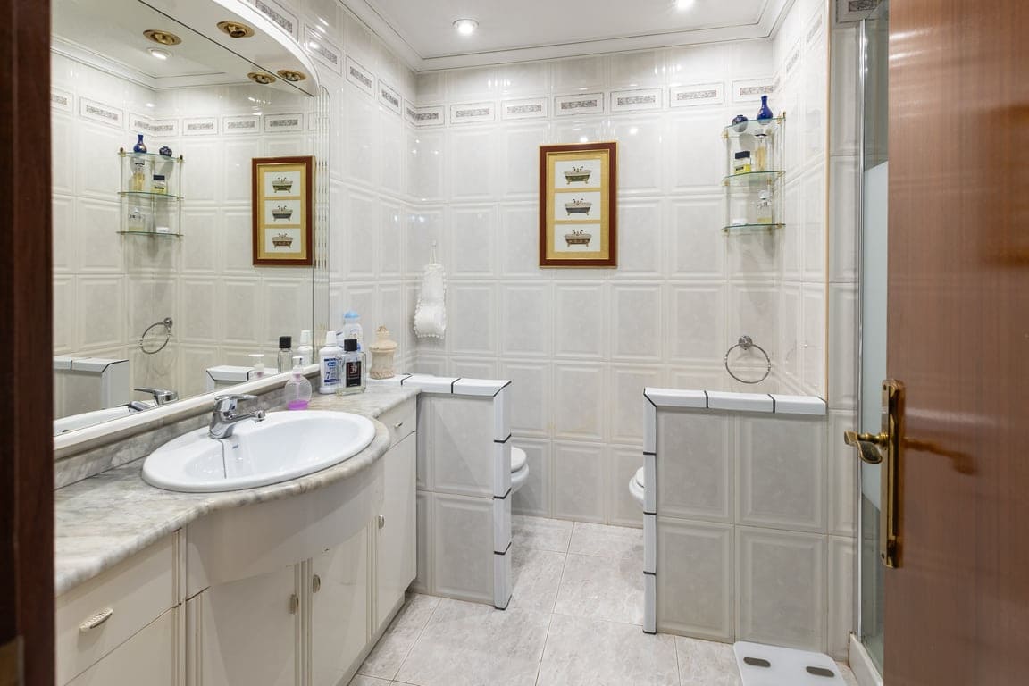 4 slaapkamer Villa te koop in Santa Pola met zwembad garage - € 545.000 (Ref: 9509729)