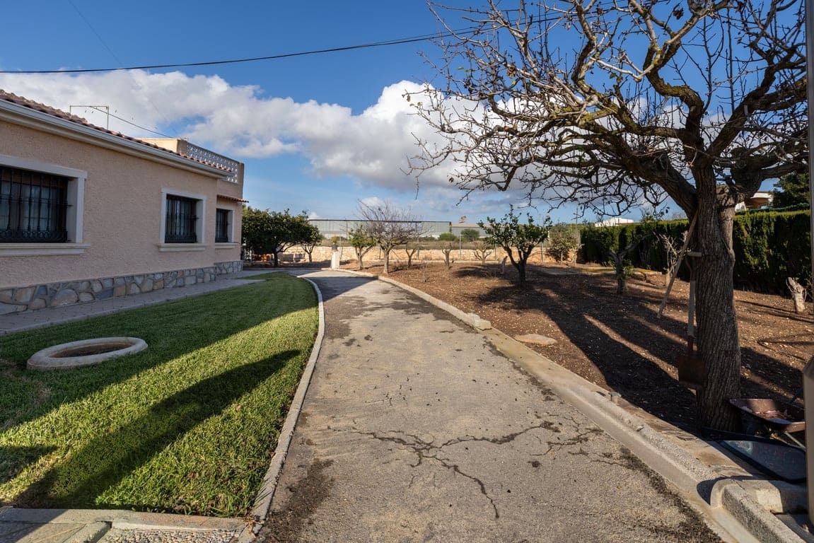 4 slaapkamer Villa te koop in Santa Pola met zwembad garage - € 545.000 (Ref: 9509729)