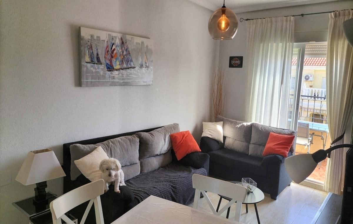 2 makuuhuone Huoneisto myytävänä paikassa Torrevieja mukana uima-altaan 
autotalli - 139 000 € (Ref: 9509730)