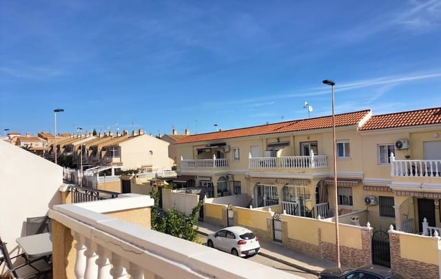 2 makuuhuone Huoneisto myytävänä paikassa Torrevieja mukana uima-altaan 
autotalli - 139 000 € (Ref: 9509730)