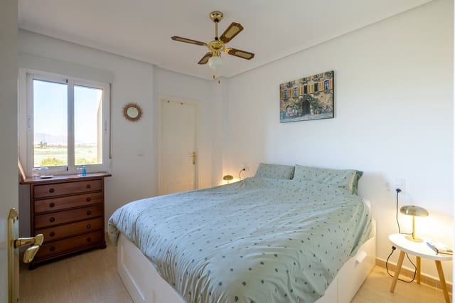 Apartamento de 2 habitaciones en Daya Nueva en venta con piscina - 135.000 € (Ref: 9691465)