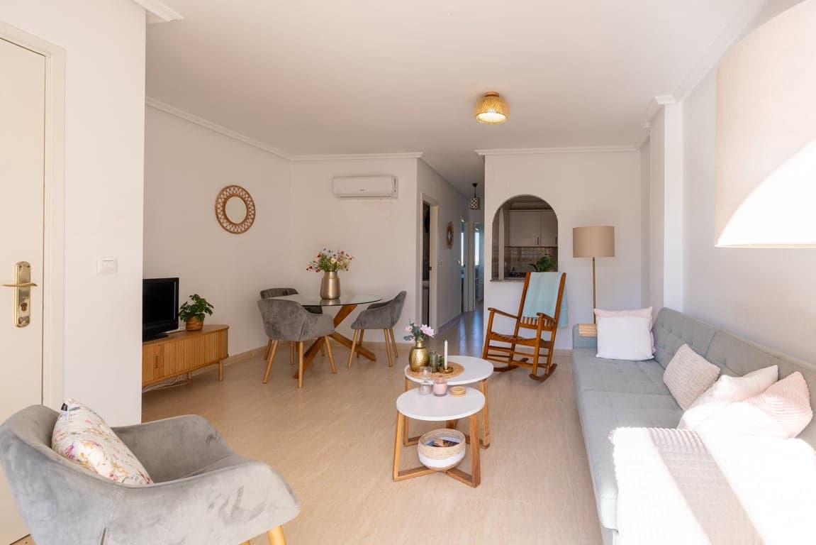 2 bedroom Apartment for sale in Daya Nueva with pool - € 135,000 (Ref: 9691465)