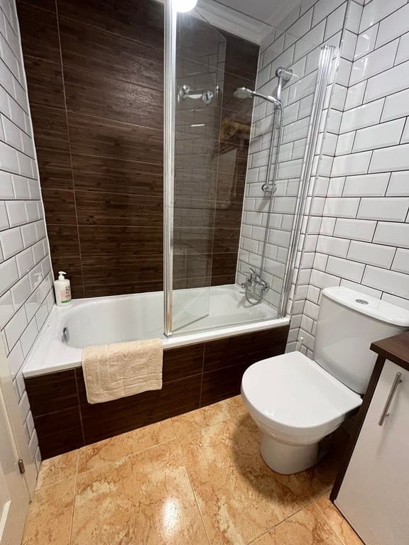 2 bedroom Apartment for sale in Torrevieja with pool garage - € 148,500 (Ref: 9691662)