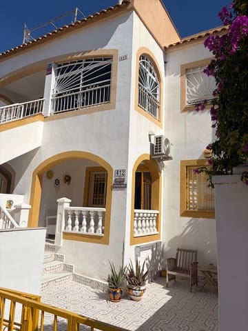 2 bedroom Apartment for sale in Torrevieja with pool garage - € 148,500 (Ref: 9691662)