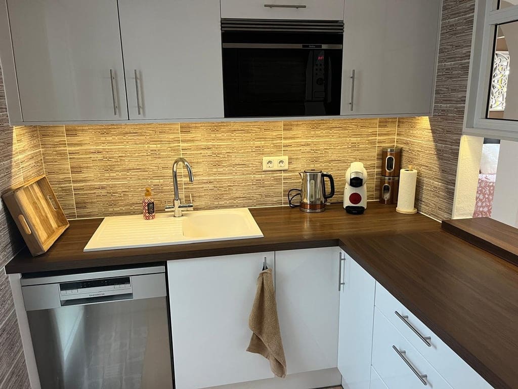 2 bedroom Apartment for sale in Torrevieja with pool garage - € 148,500 (Ref: 9691662)