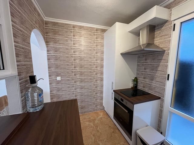 2 bedroom Apartment for sale in Torrevieja with pool garage - € 148,500 (Ref: 9691662)