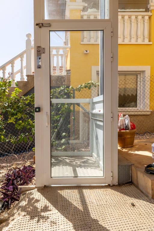 3 soverom Villa til salgs i San Fulgencio med svømmebasseng garasje - € 305 000 (Ref: 9759432)