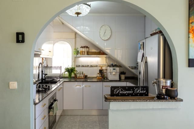 3 slaapkamer Villa te koop in San Fulgencio met zwembad garage - € 305.000 (Ref: 9759432)