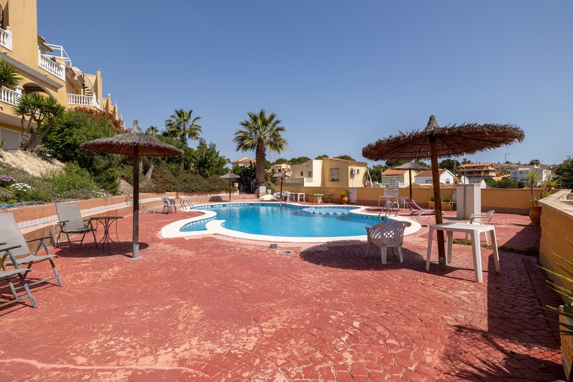 3 soverom Villa til salgs i San Fulgencio med svømmebasseng garasje - € 305 000 (Ref: 9759432)