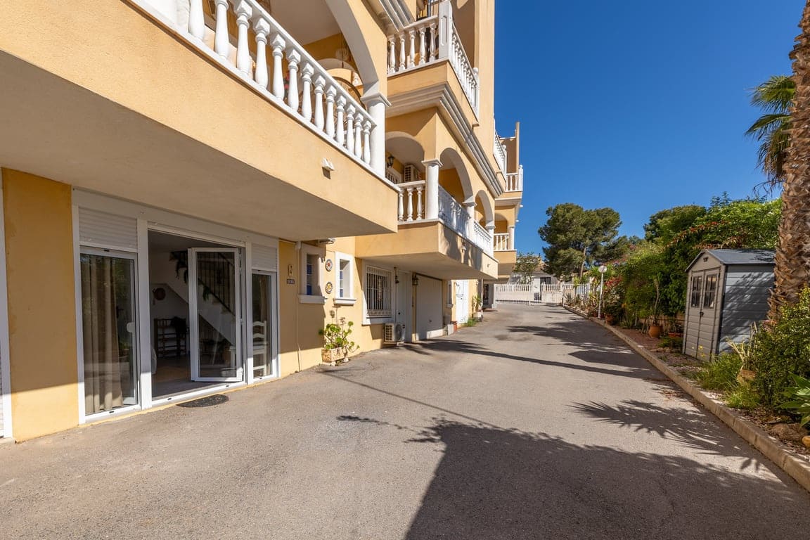 3 slaapkamer Huis te koop in San Fulgencio met zwembad garage - € 184.999 (Ref: 9778894)