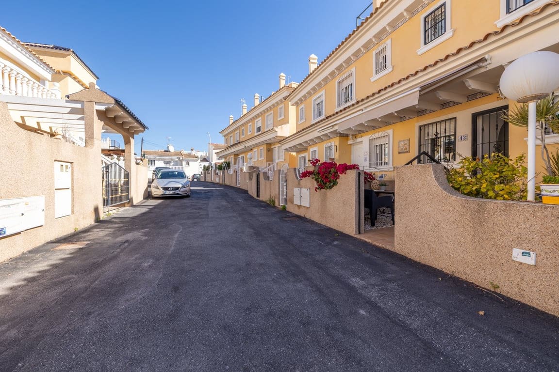 3 slaapkamer Huis te koop in San Fulgencio met zwembad garage - € 184.999 (Ref: 9778894)