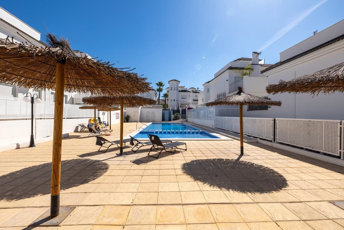 2 bedroom Villa for sale in San Fulgencio with pool garage - € 370,000 (Ref: 9874232)