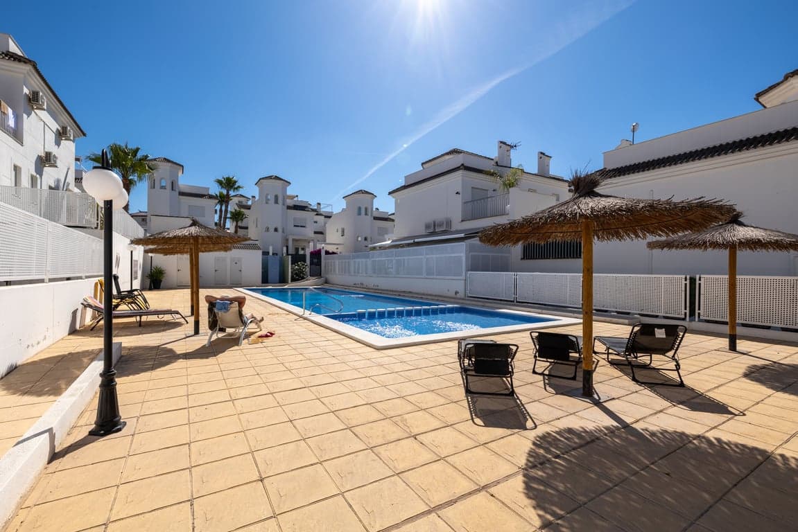 2 bedroom Villa for sale in San Fulgencio with pool garage - € 370,000 (Ref: 9874232)