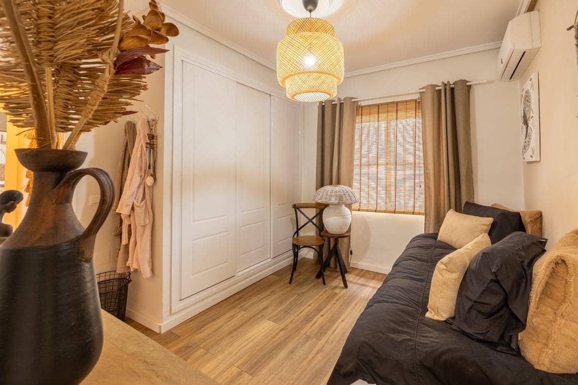 2 soverom Villa til salgs i Rojales med svømmebasseng garasje - € 399 000 (Ref: 9891069)