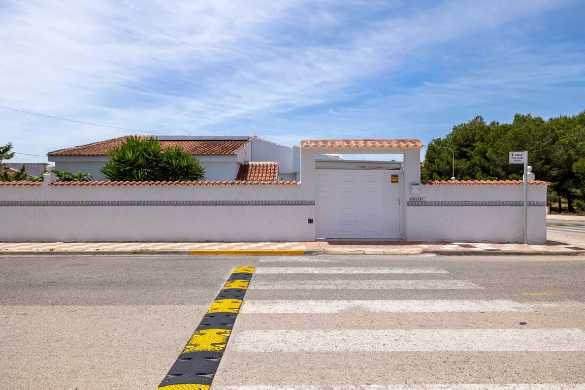 3 quarto Moradia para venda em San Fulgencio com piscina garagem - 540 000 € (Ref: 9892714)
