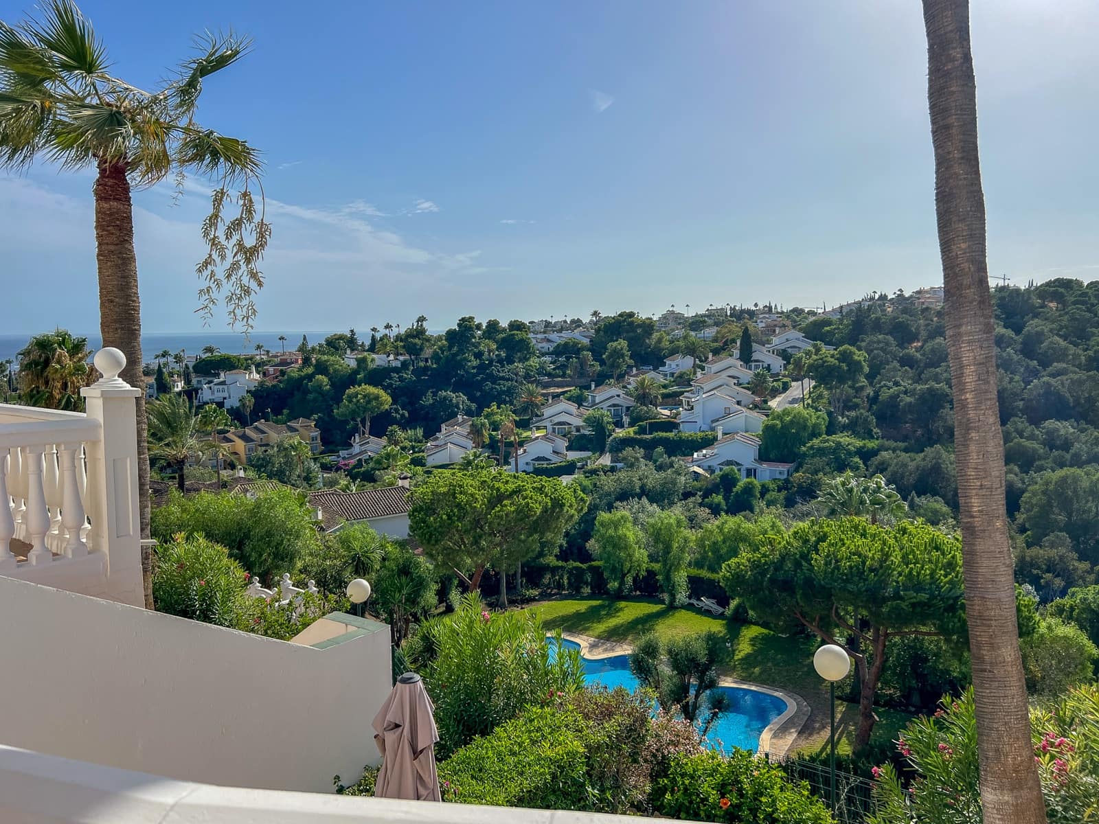 4 bedroom Townhouse for sale in Sitio de Calahonda with pool garage - € 690,000 (Ref: 10043433)