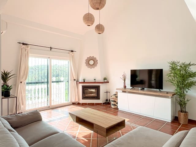 4 bedroom Townhouse for sale in Sitio de Calahonda, Mijas with pool garage - € 690,000 (Ref: 10043433)