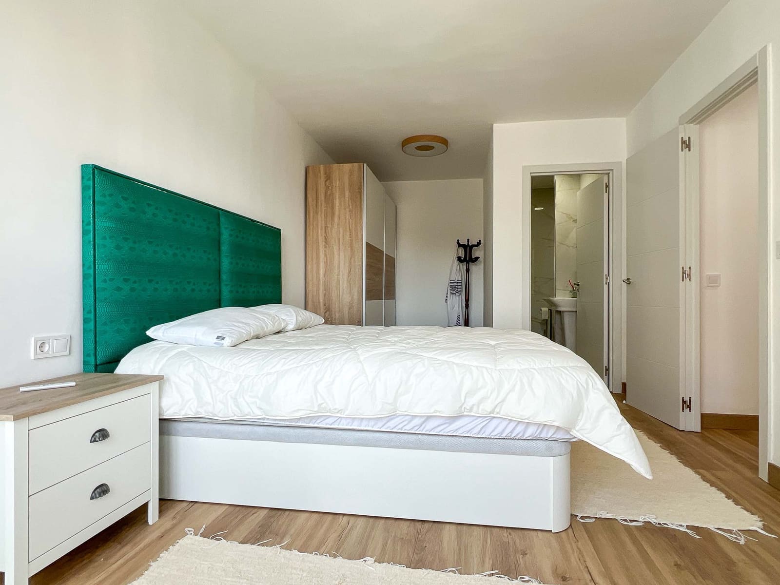 2 bedroom Apartment for sale in Torremolinos - € 329,000 (Ref: 10095753)