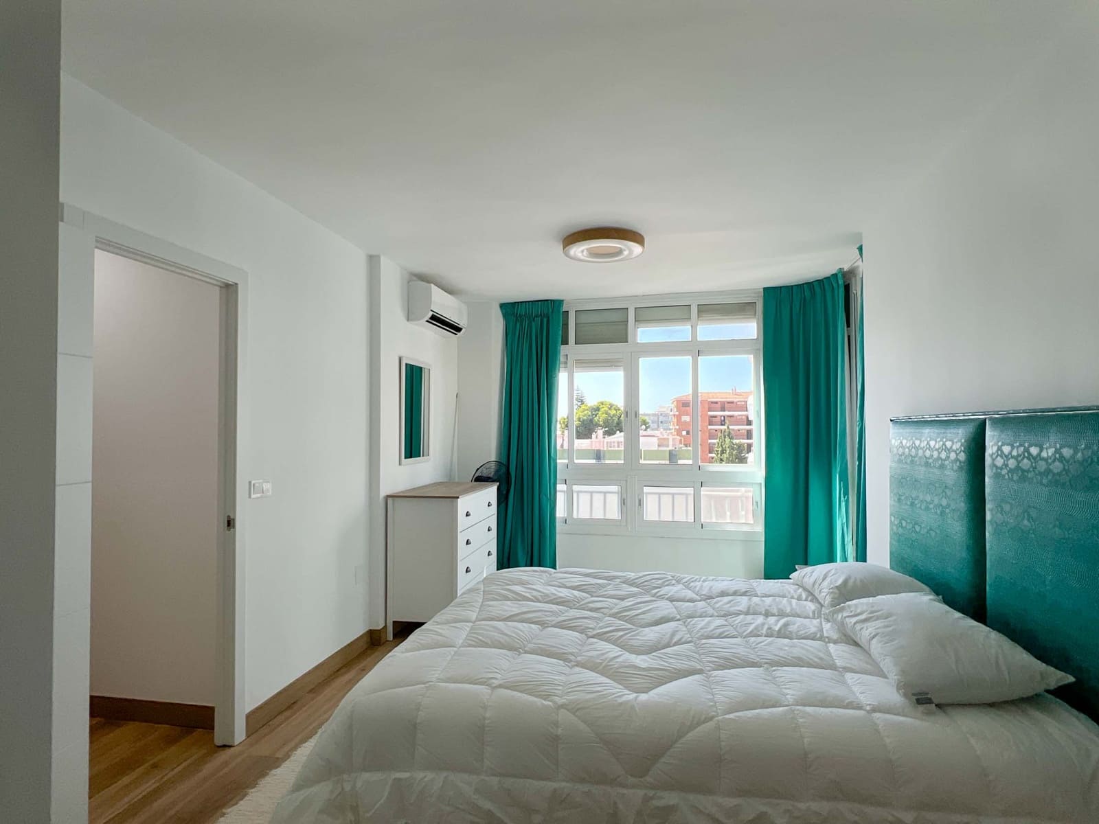 2 bedroom Apartment for sale in Torremolinos - € 329,000 (Ref: 10095753)