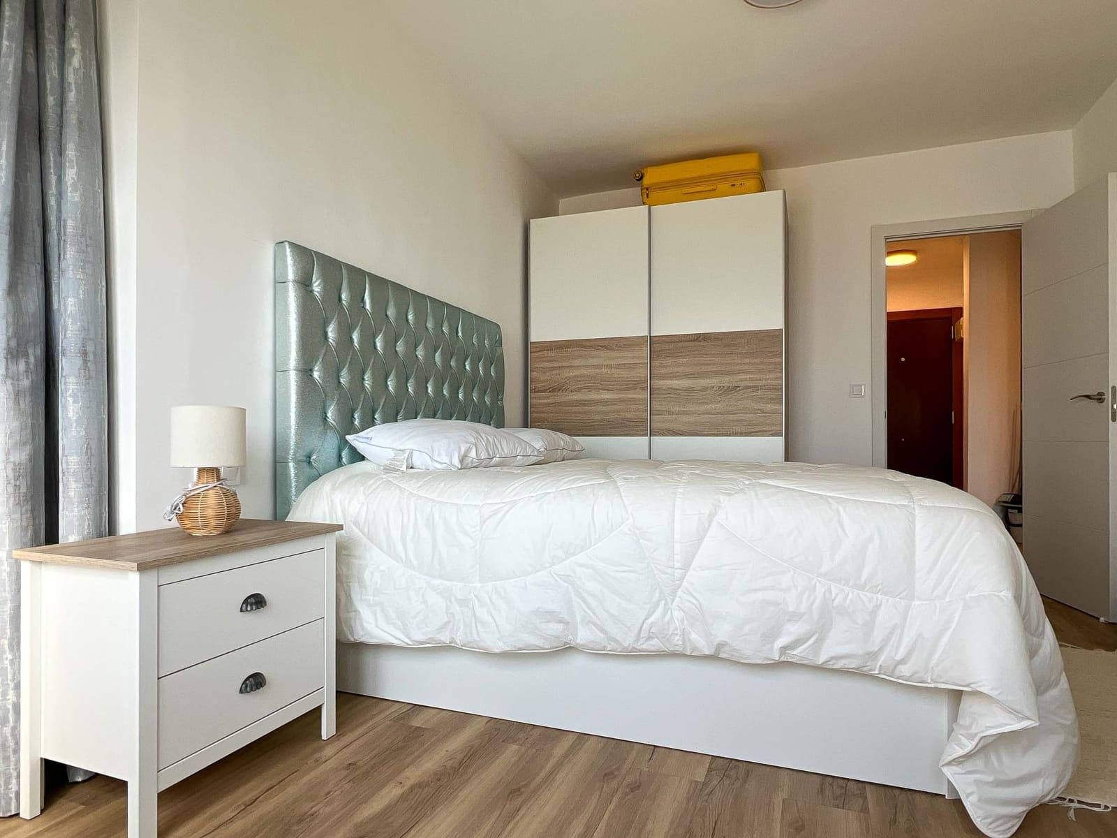 2 bedroom Apartment for sale in Torremolinos - € 329,000 (Ref: 10095753)