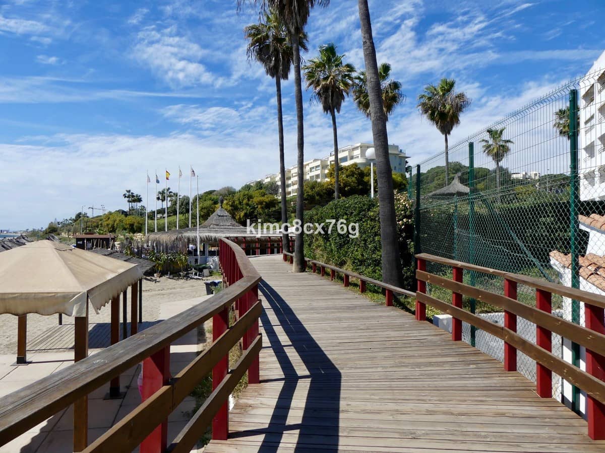 2 chambre Appartement à vendre à Calahonda avec piscine garage - 365 000 € (Ref: 6386306)